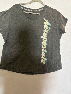 Aeropostale Women's Gray V-Neck T-Shirt Size XL